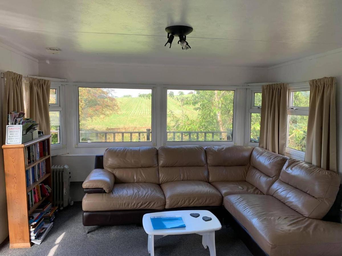 Delightful 3 Bedroom Holiday Home With Balcony Overlooking Fields And A Stream Gisburn Exterior photo